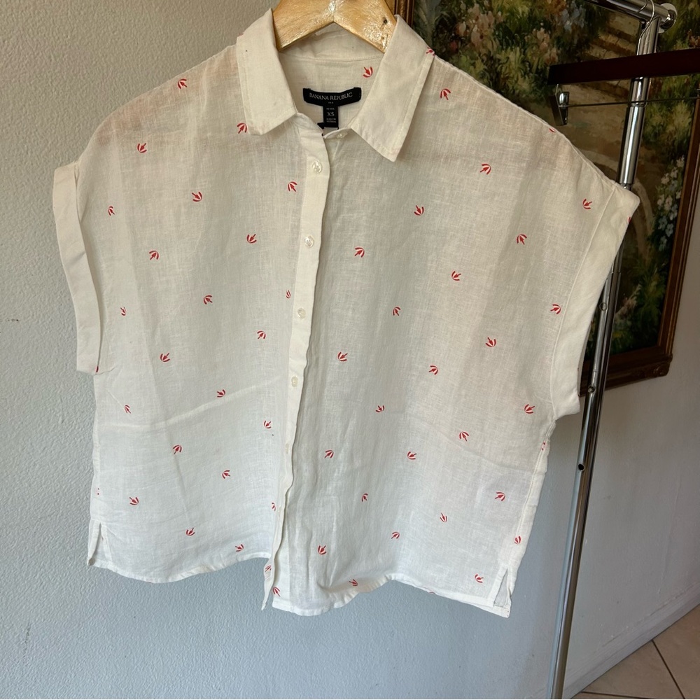 BANANA REPUBLIC Button-Up TOP